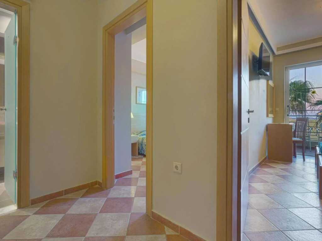 Argiri Resort Hotel & Apartments