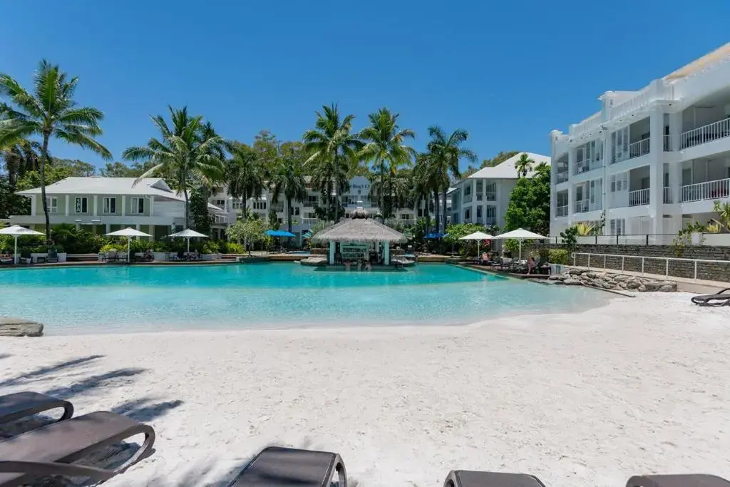 Palm Cove Beach Club Apartment