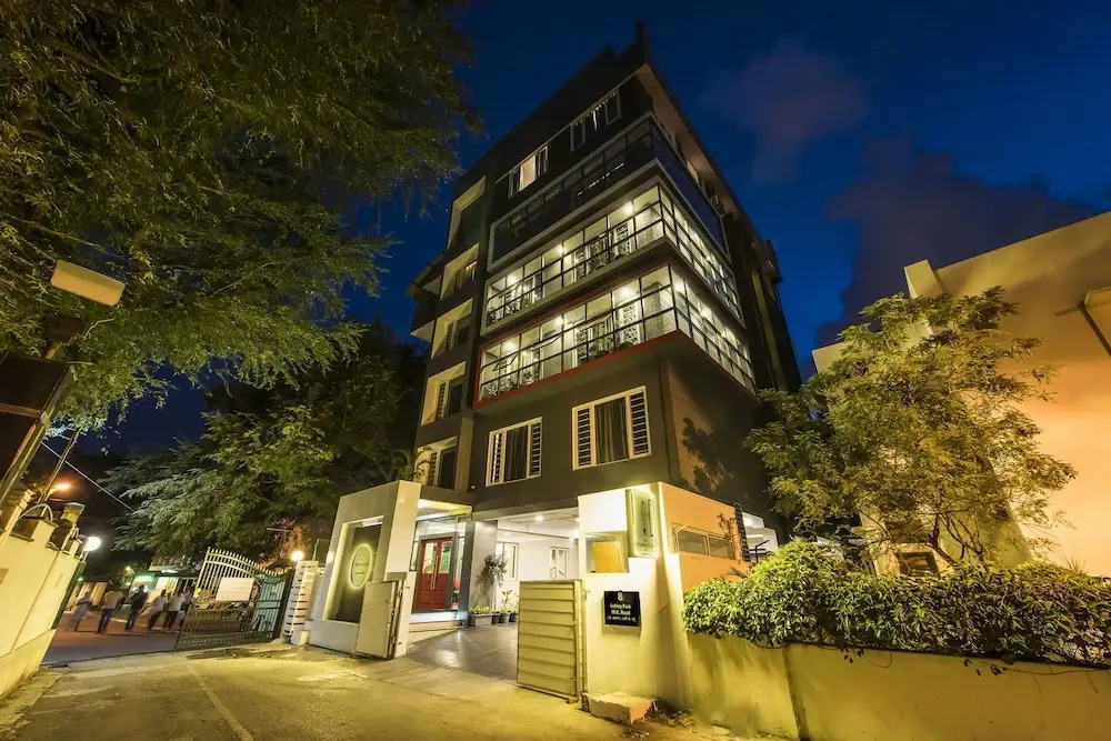 Super Townhouse MG Road,Bangalore