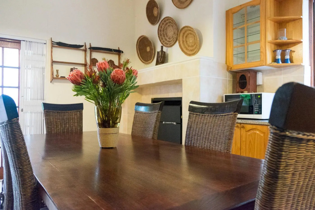 5 Camp Street Guesthouse & Self-catering