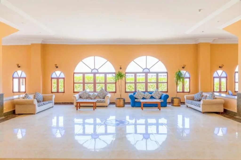 Protels Beach Club & SPA
