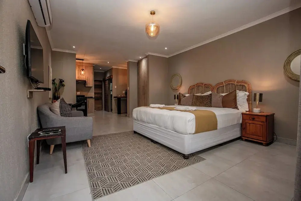 Bushbaby Valley Lodge