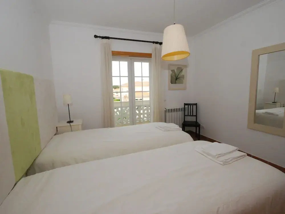 Modern Apartment in Óbidos With Pool