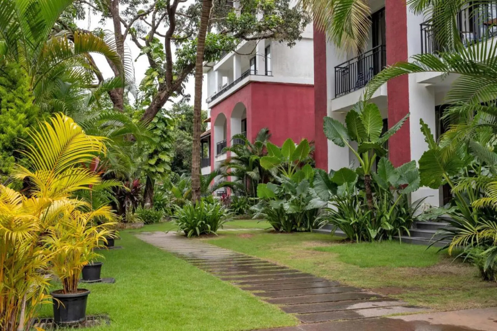 Graceful 1BHK Apartment by tisyastays