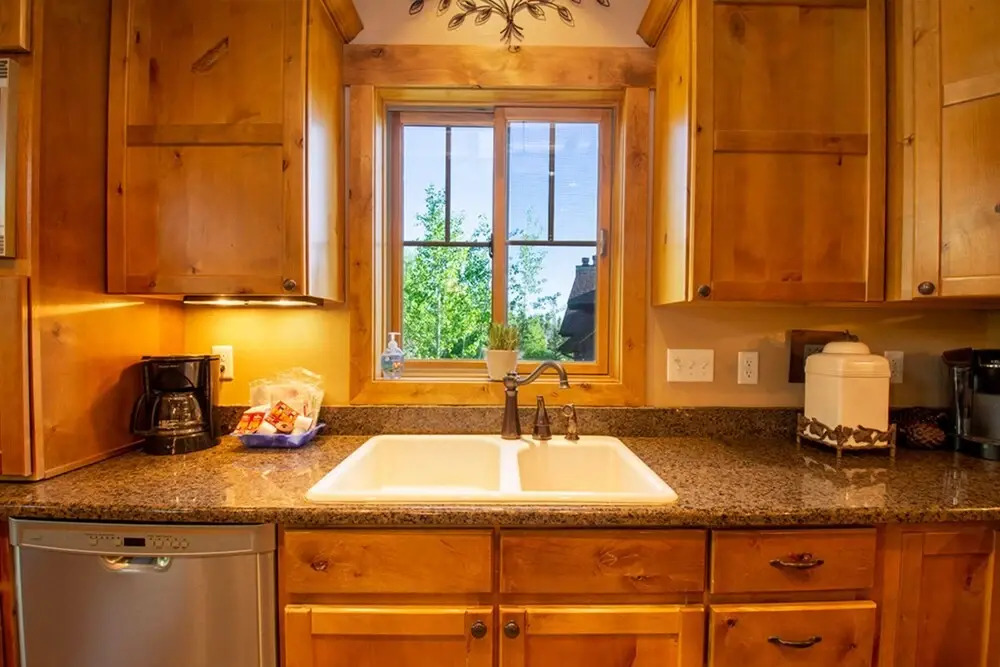 Leland Creek Home 5 Br home by RedAwning
