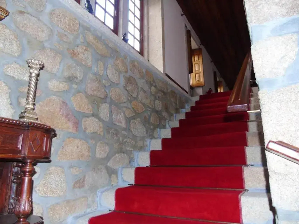 Villa with 6 bedrooms in Fermedo with private pool enclosed garden and WiFi 28 km from the beach