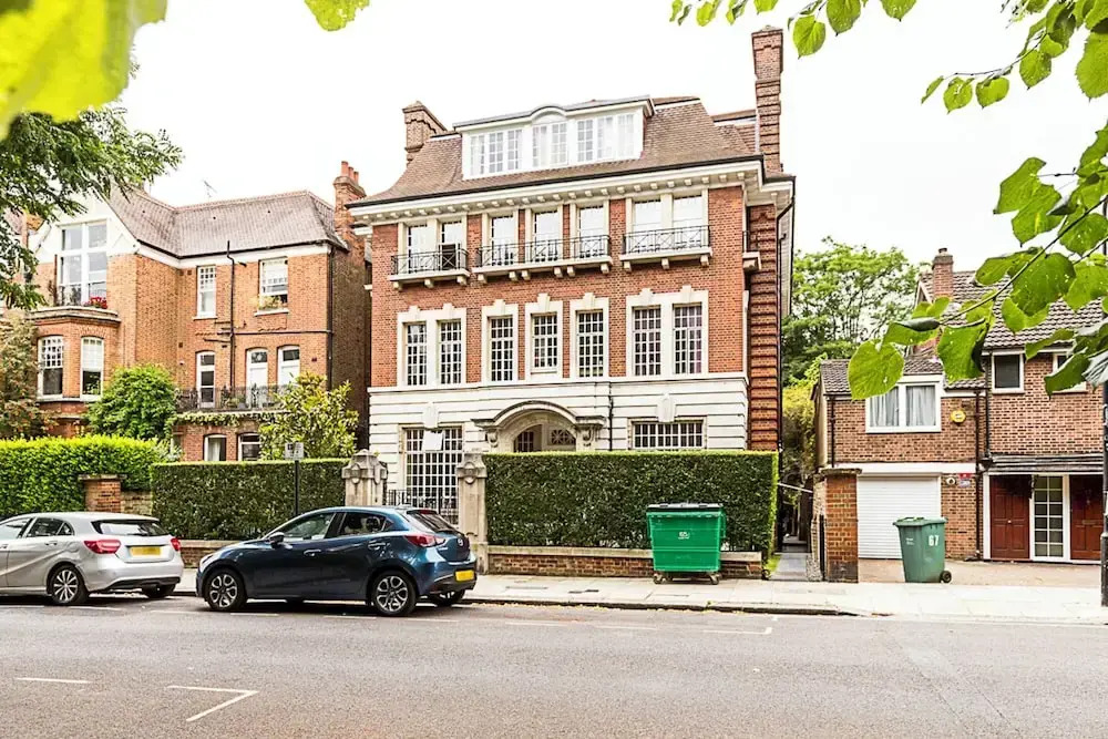Charming and Modernised Edwardian Flat