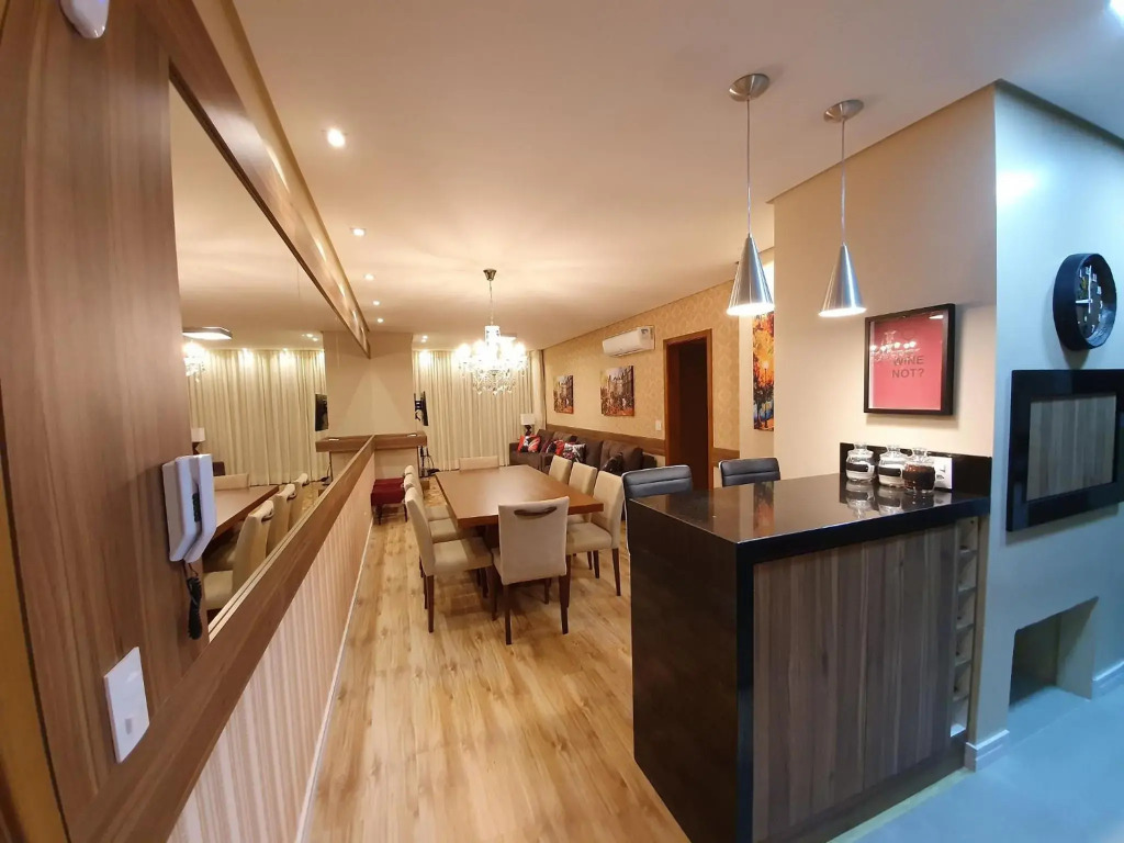 Apto De Luxo A 250Mts Rua Coberta, 2 Suites, Mobiliado E Equipado (205)