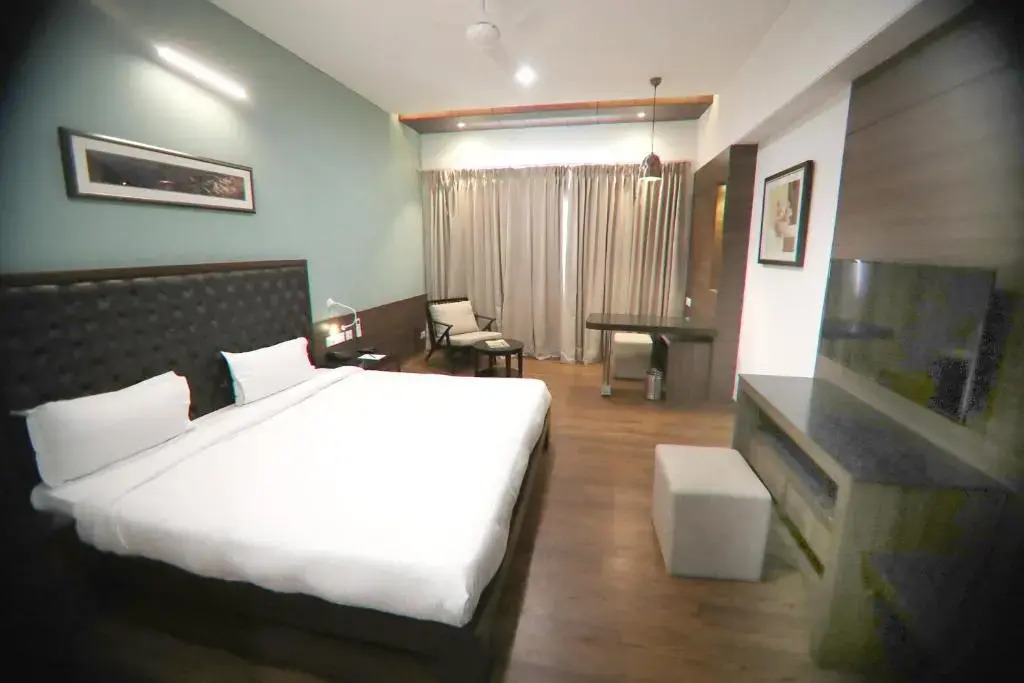 Treebo Premium Baramasi By Jai Club Prime