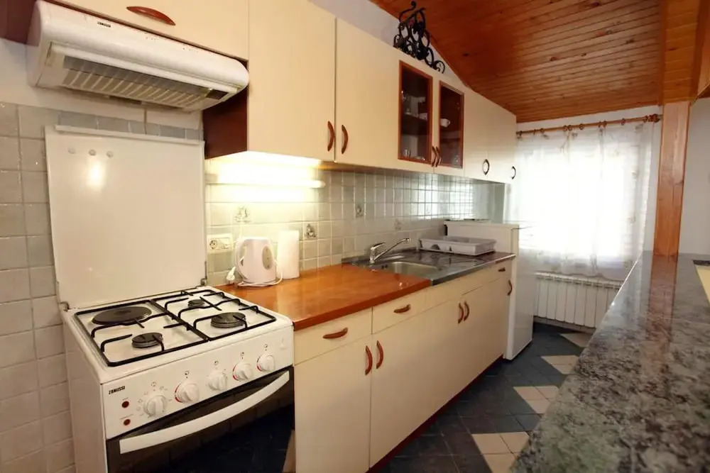 Apartment With 2 Bedrooms in Izola, With Furnished Terrace and Wifi Near the Beach