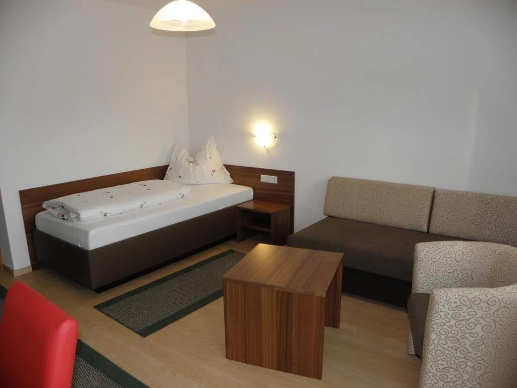 Hotel-Gasthof Stoff