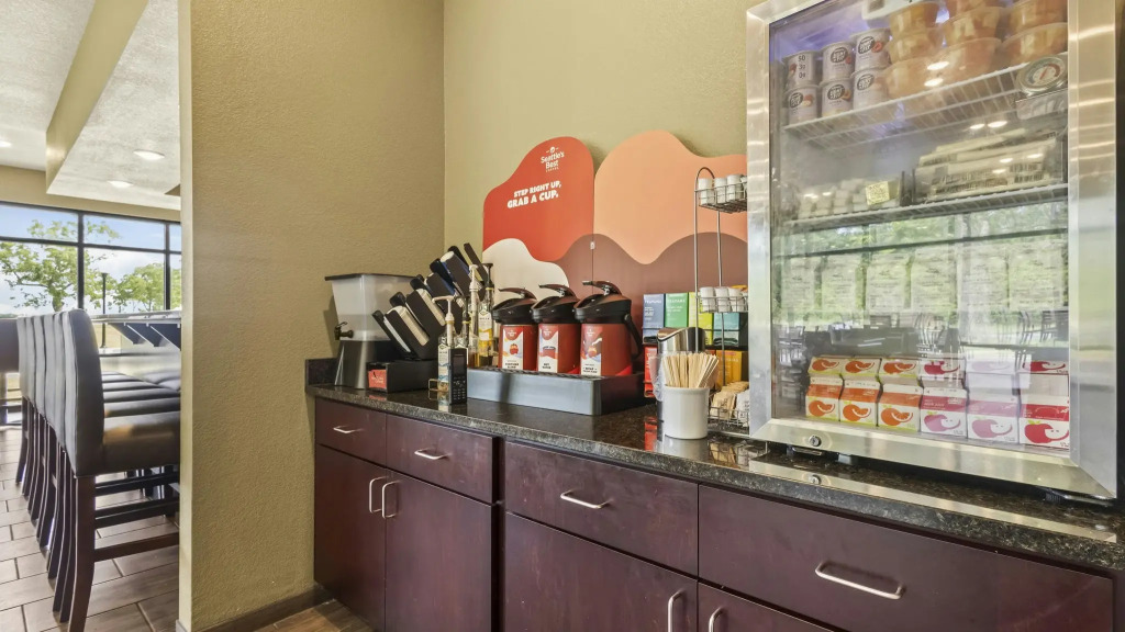 Cobblestone Hotel & Suites - Foley