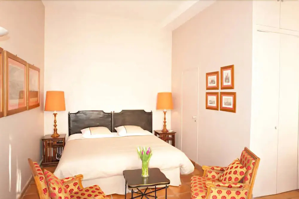 Hotel Du Quai Voltaire