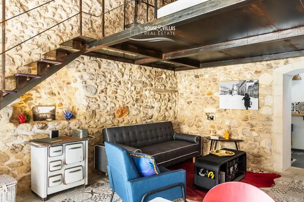 Casa Nostra in Noto with 1 bedrooms and 1 bathrooms