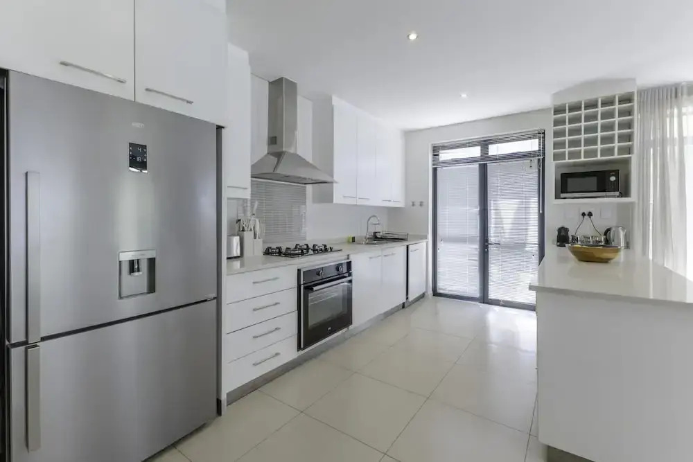 Newly Renovated 3 bed Apartment With Splashpool - 2283