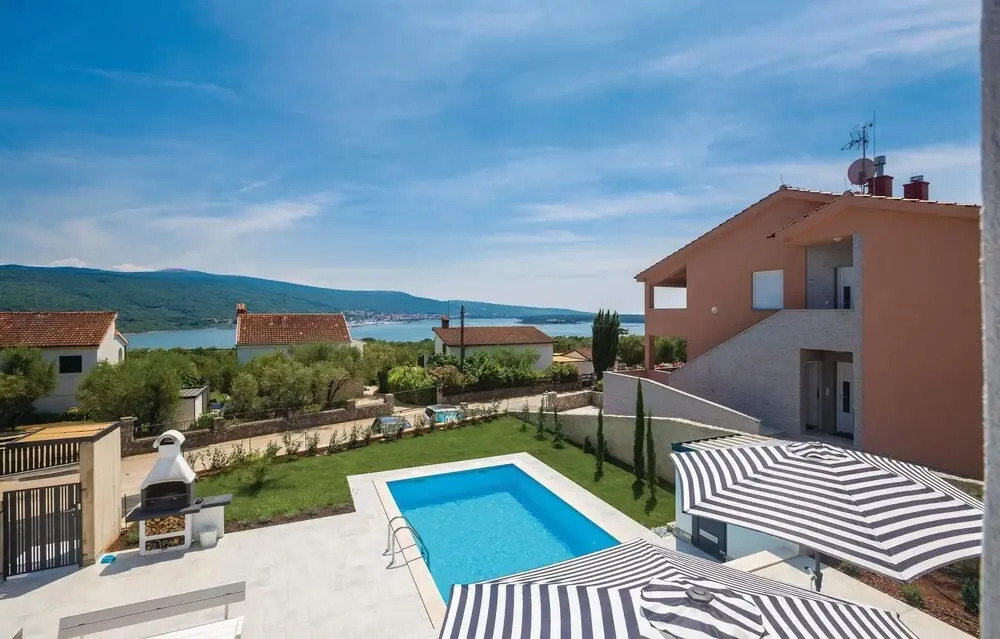 Sun & Sea Villa with a view