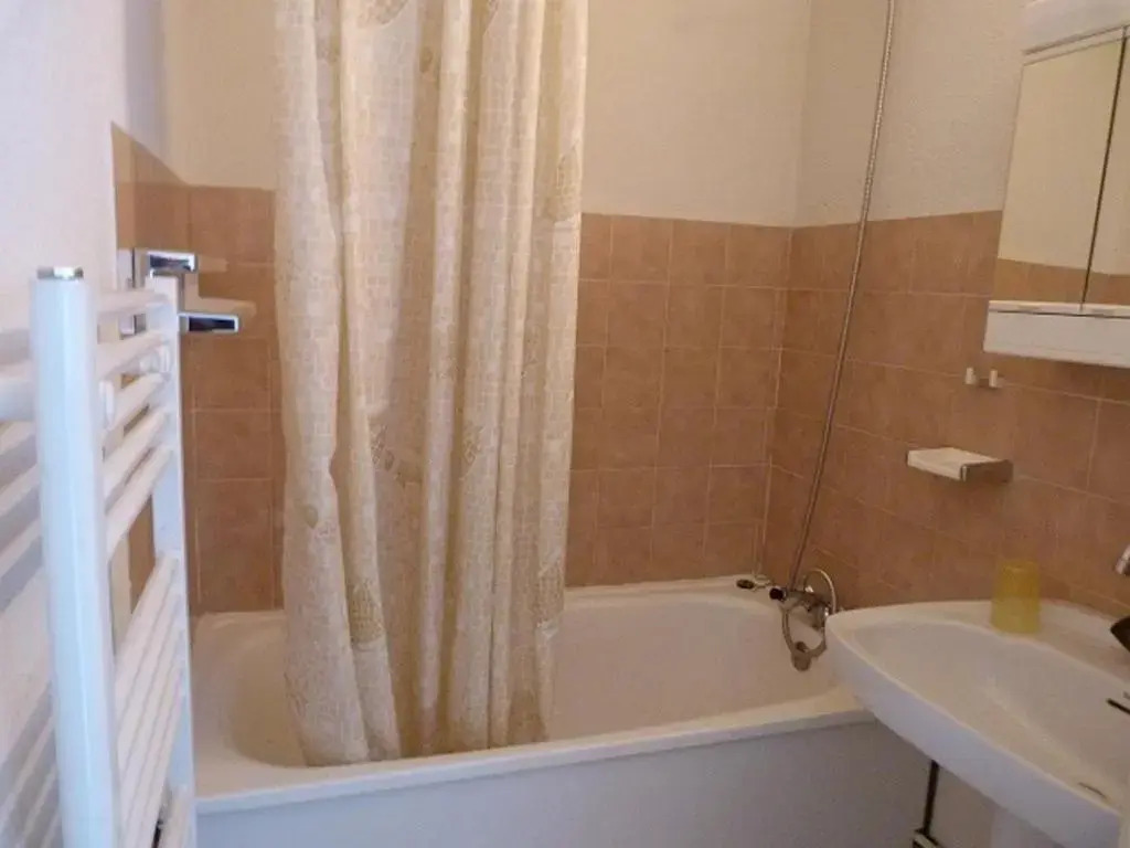 Appartement Les Menuires, 2 pièces, 4 personnes - FR-1-178-90