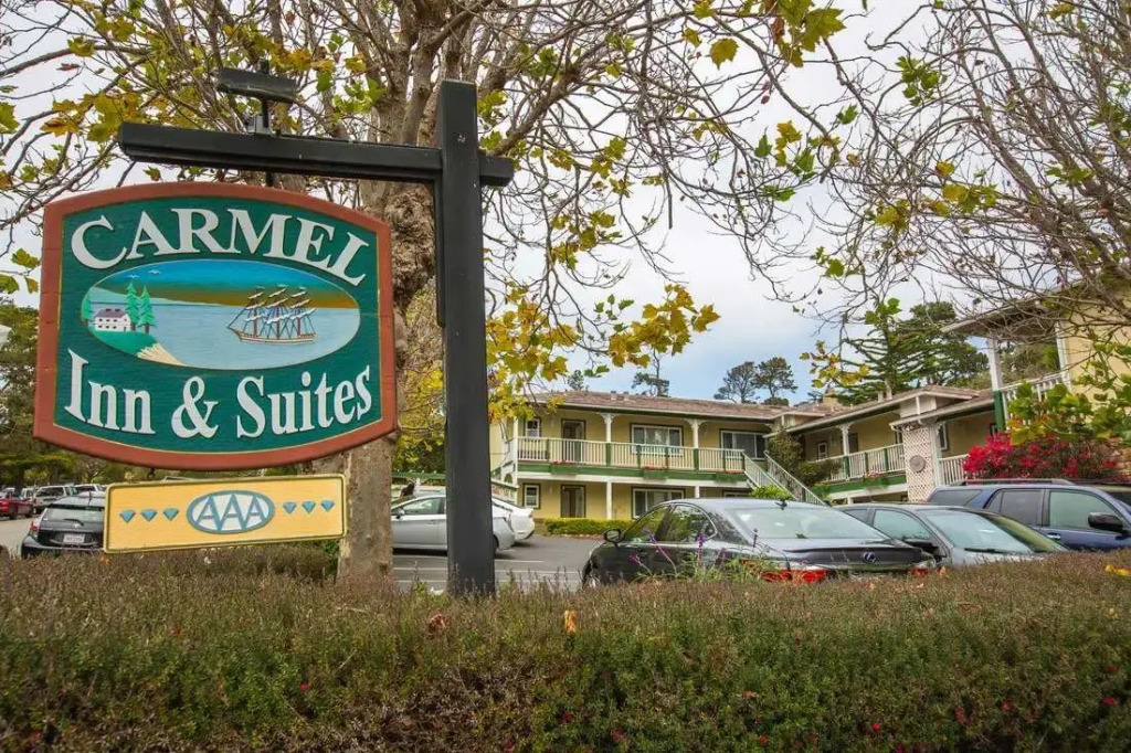 Carmel Inn & Suites
