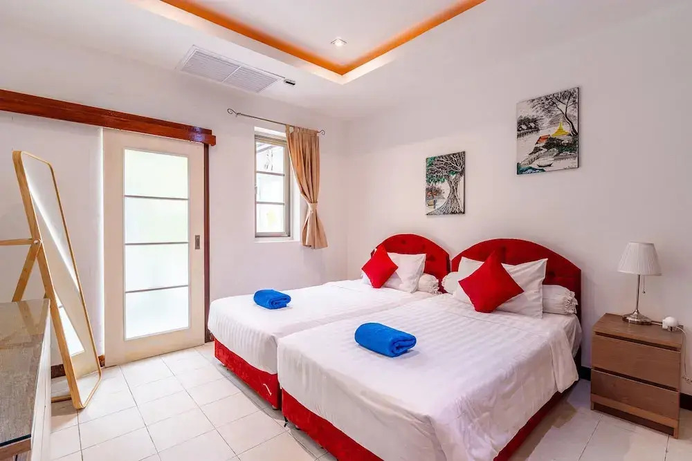 Exotic Pool Villa Solandra in Bangtao