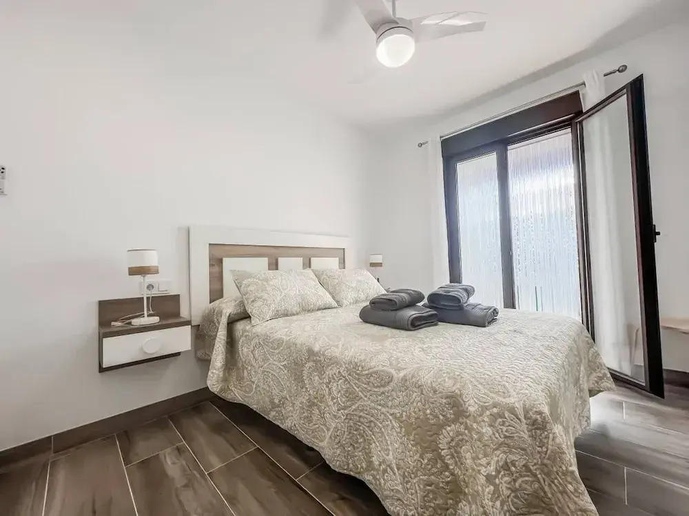 Modern Two Bedroom Apartment With Pool