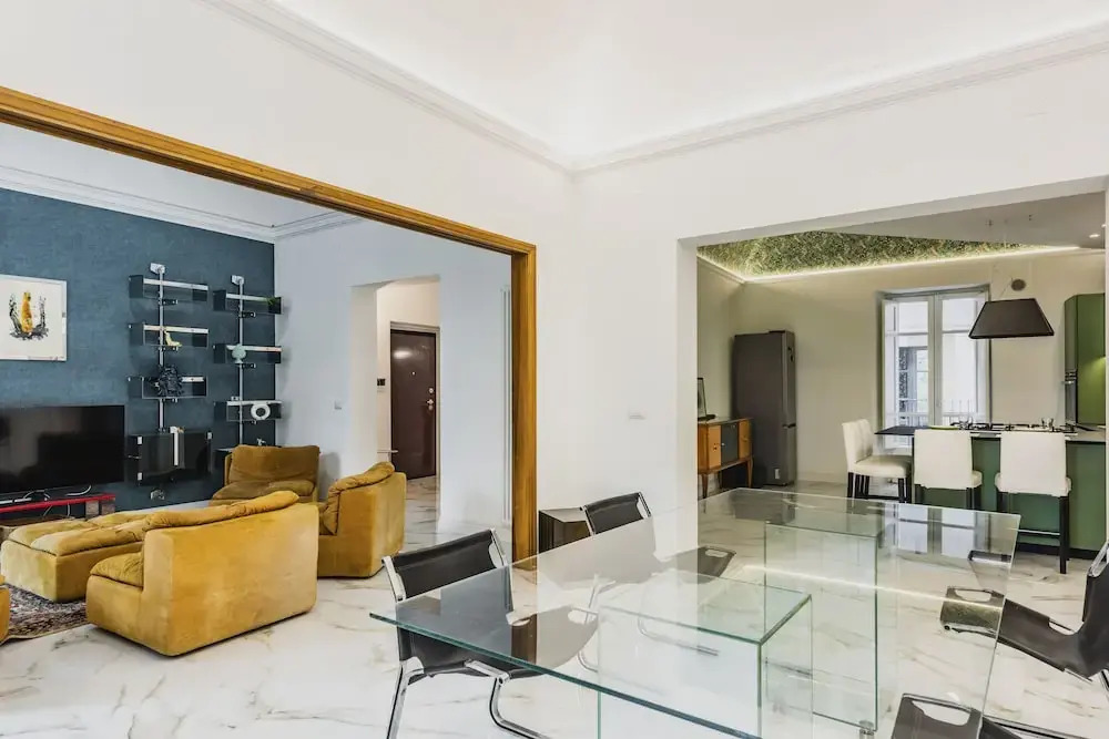 Upscale Urban Apartment by Wonderful Italy