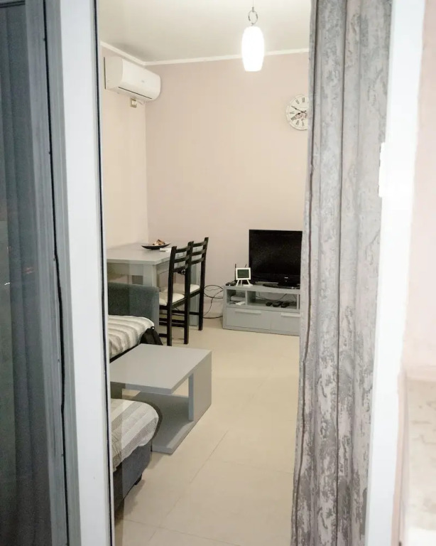 Lovely 1- Bedroom Apartm, Huge Balcony, Lovely View