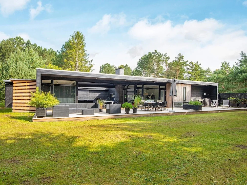 8 Person Holiday Home in Ebeltoft