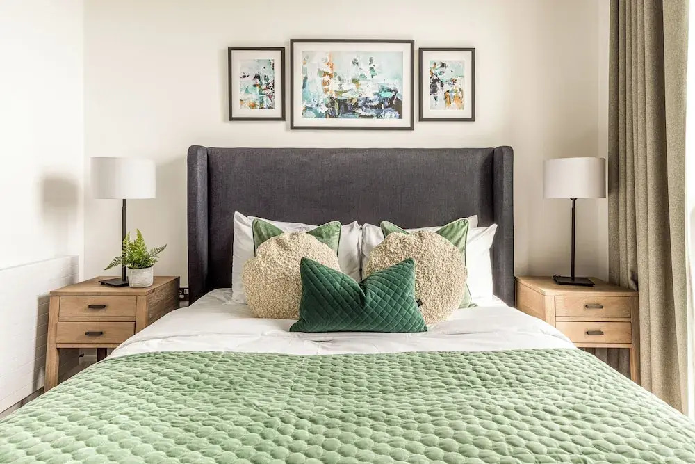 Luxury Canary Wharf Apartment with Parking