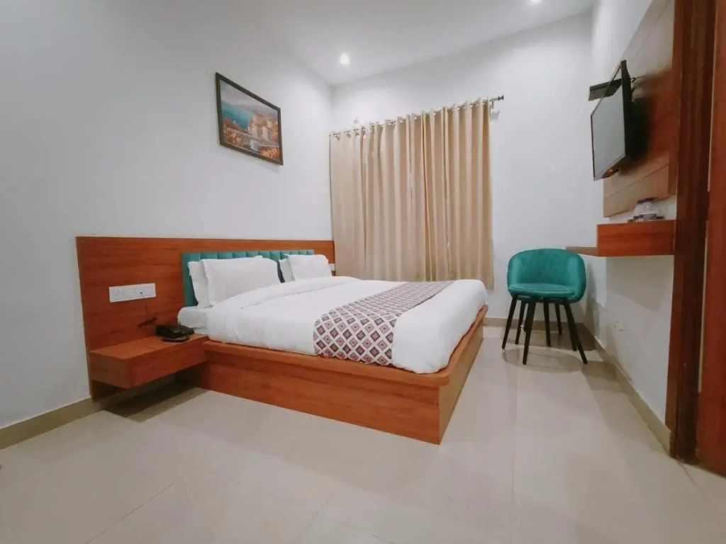 Hotel Lotus Bloom