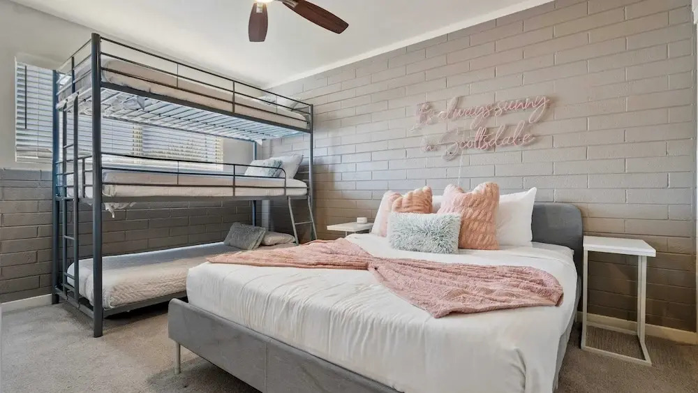 Heated Pool, Fire Pit, Games & Outdoor Dining Just Minutes to Old Town Drift House by Avantstay