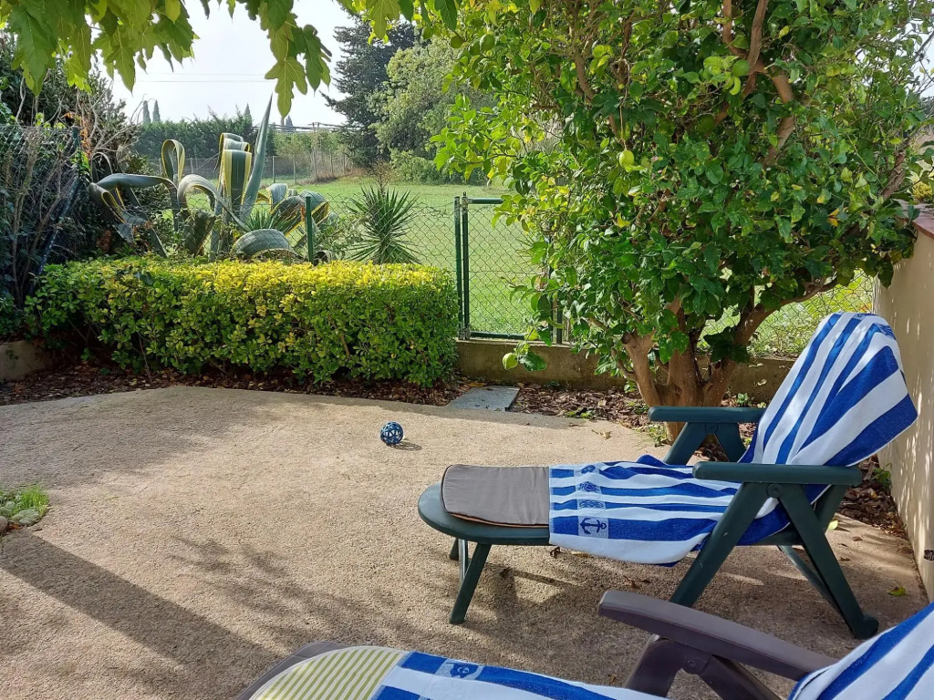 Delightul Holiday Home in St Pere Pescador With Terrace