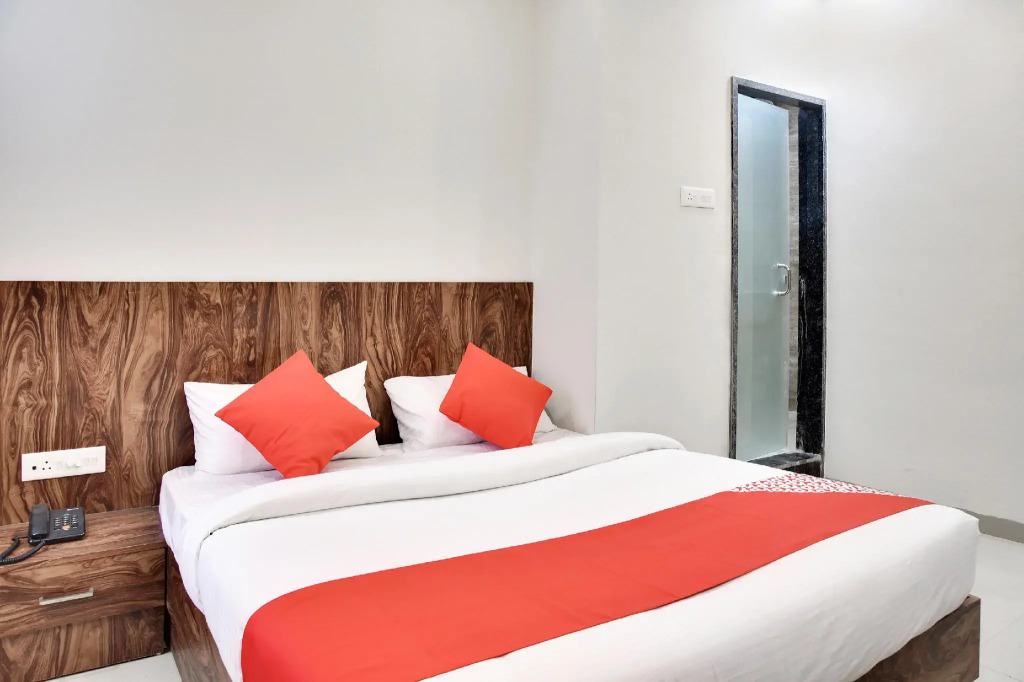 OYO 40146 Hotel Continental