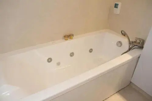 Revhotel