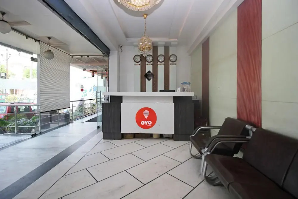 City Hotel and Suites Agra
