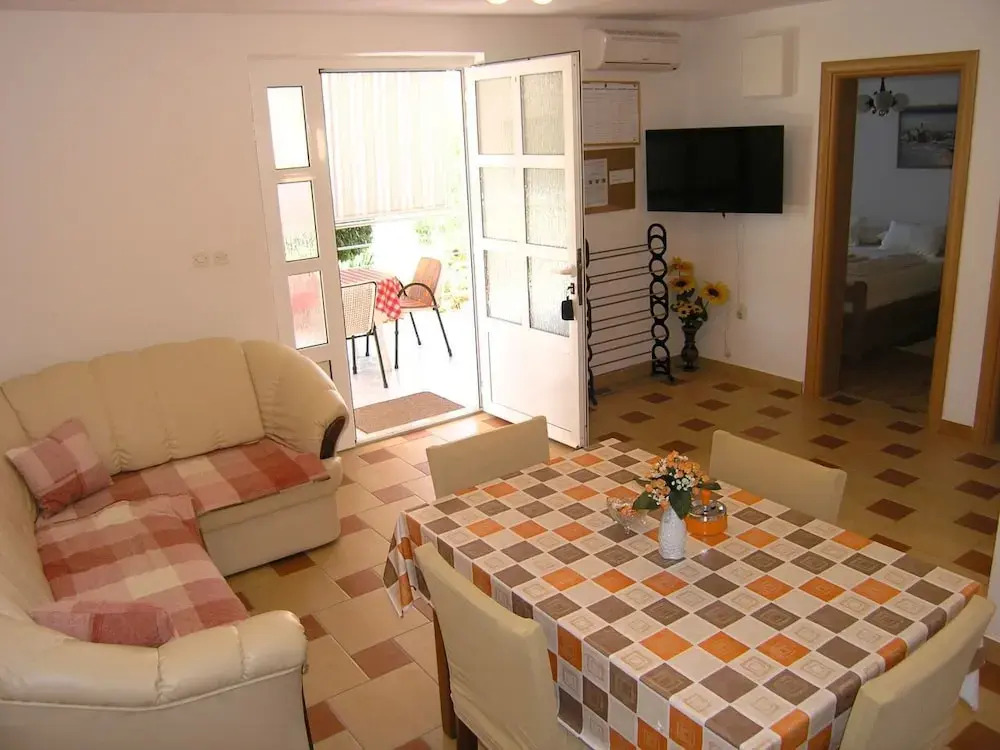 Apartments Bakran