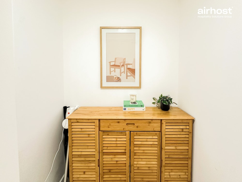 The Legacy OUG by Airhost