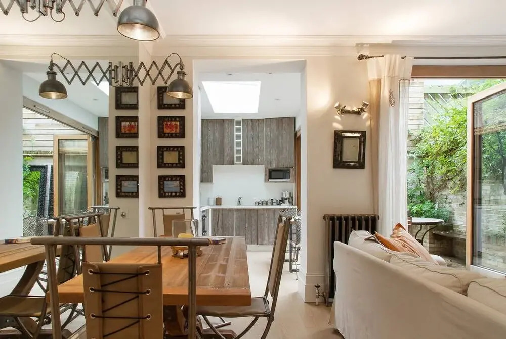 Retreat to a Stylish Flat in Chelsea