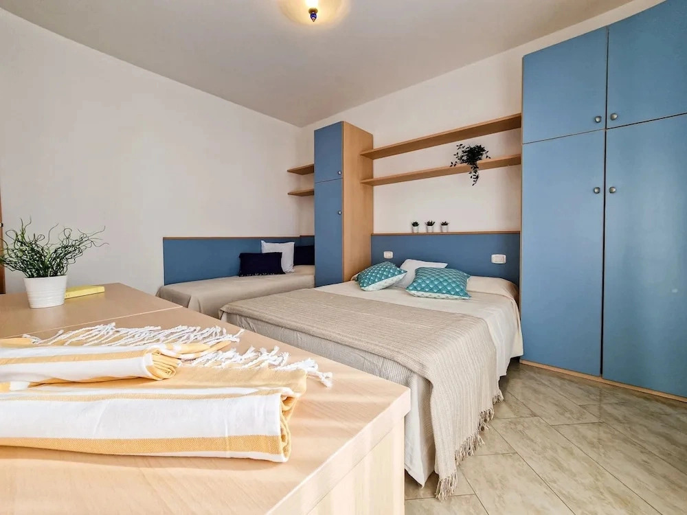 Lovely and Cozy Beachside Flat-beahost