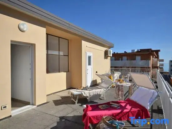 Studio just steps from the beach