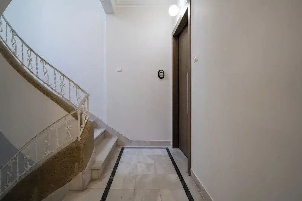 Modern apartment near Lycabettus hill with balcony