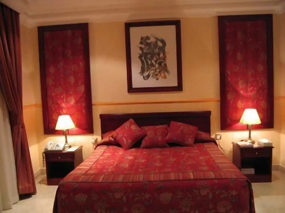 Al Bustan Hotel
