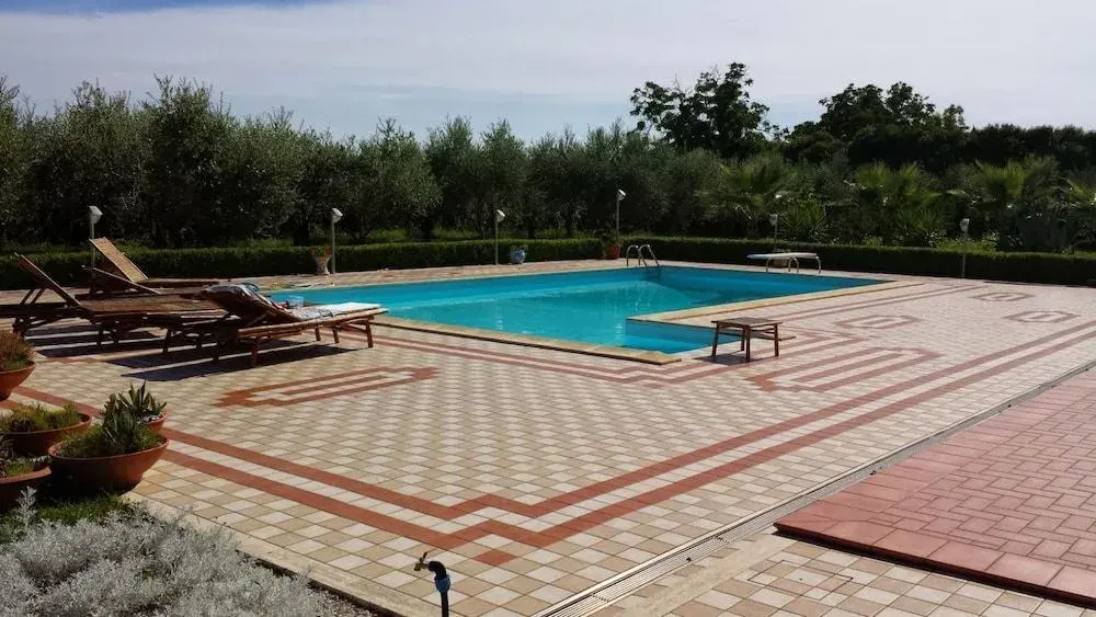 B&B Spineta Pool