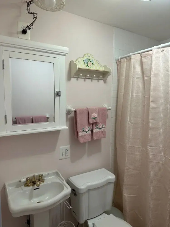 Inn on Fox Meadow - Spacious Victorian Inn