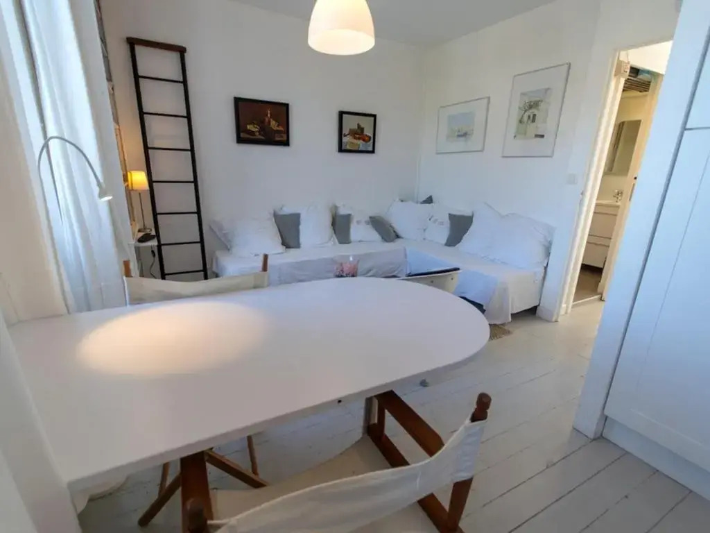 Appartement Le Palais, 3 pièces, 4 personnes - FR-1-418-80