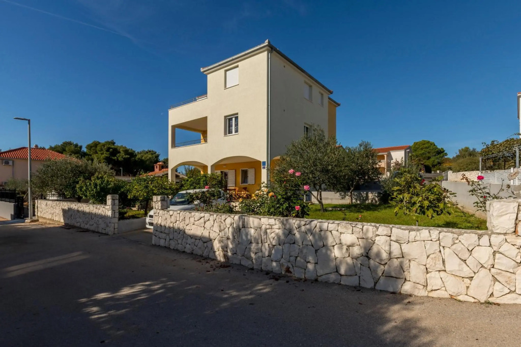 Charming apartment-beautiful view 4 stars