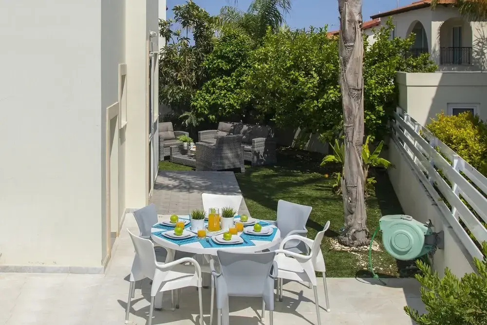 Villa Raflia