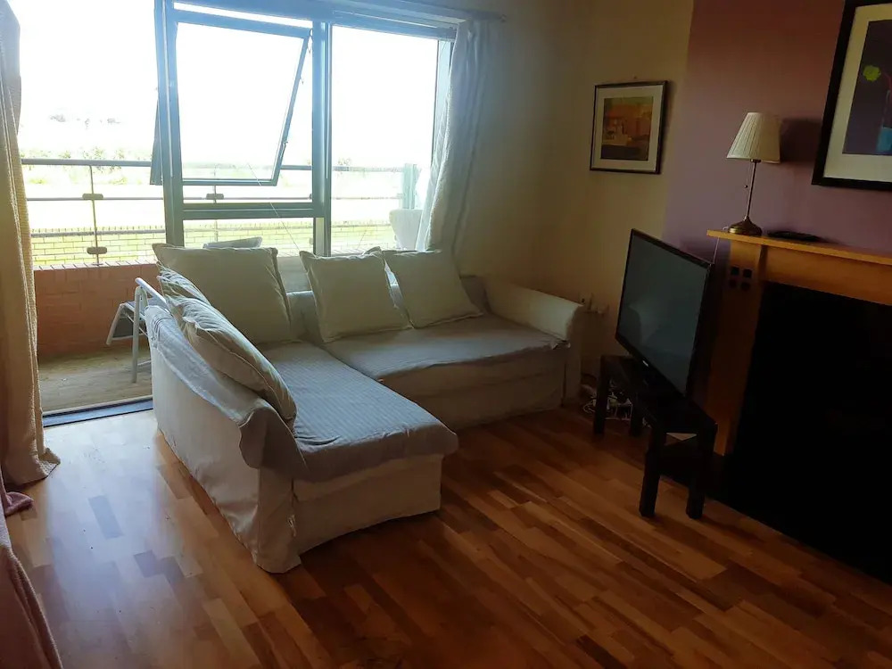 South Dublin 1 Bed Apartment