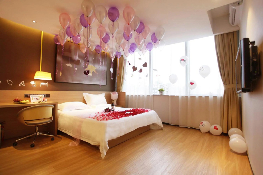 IU Hotel Baoding Goverment Shidai