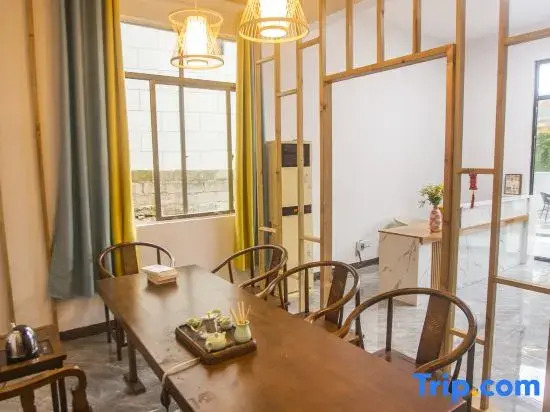 Weizhou Island Banxia Yunjian Homestay (Shell Beach)