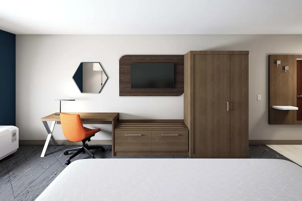 Holiday Inn Express & Suites Laramie West